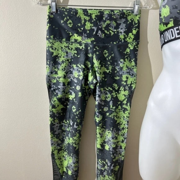 (NWT) Under Armour Gym Leggings & Sports Bra in Gray/Lime, Medium - Picture 3 of 16